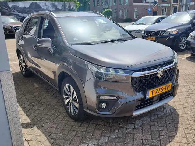 Suzuki S-Cross