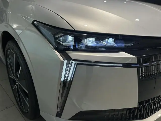 DS DS 4