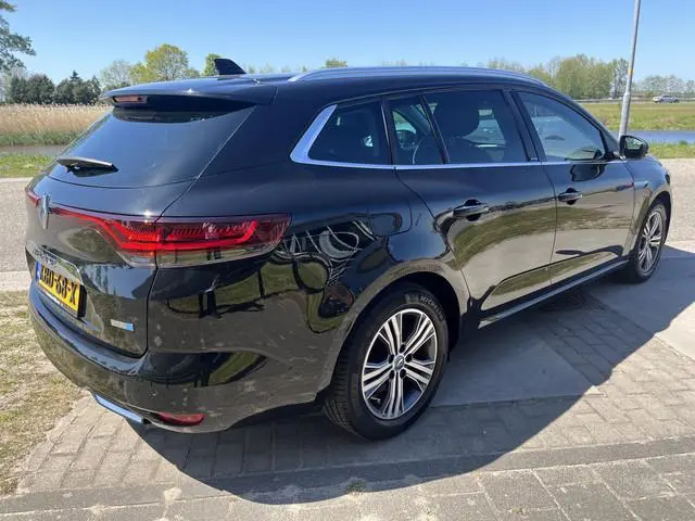 Renault Mégane Estate 1.6 E-Tech Plug-In Hybrid 160PK Intens / Dealer onderhouden / Trekhaak.afneemb...