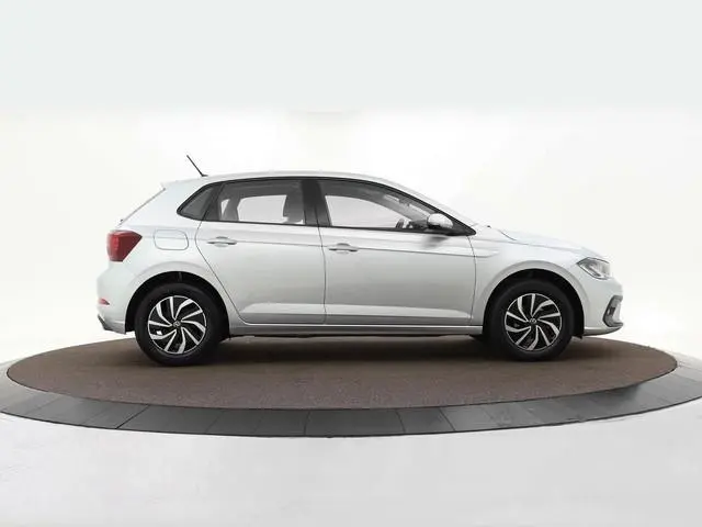 Volkswagen Polo 1.0 TSI 95pk DSG Life Edition · Apple/Android Car Play · Cruise Control · Draadloze...