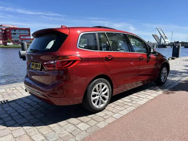 BMW 2-serie Gran Tourer 218i 7p. High Executive panodak leer airco/ecc 7 persoons