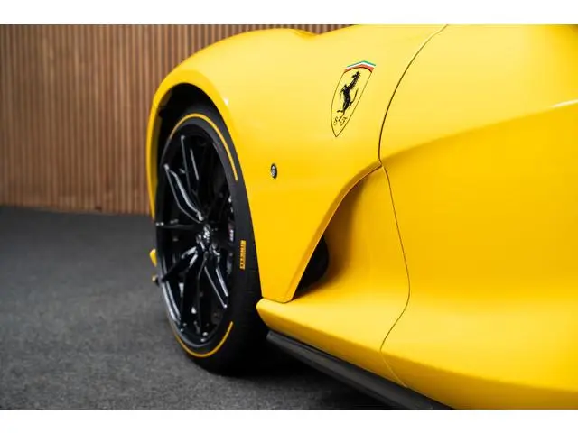 Ferrari 812 GTS