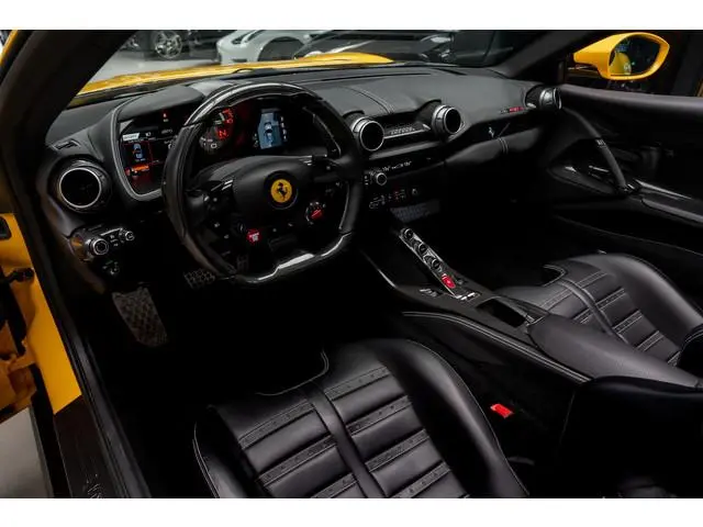 Ferrari 812 GTS