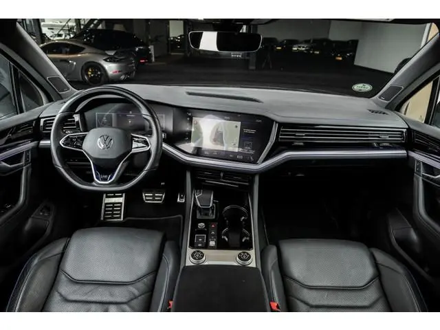 Volkswagen Touareg 3.0 TSI 4Motion R-LINE | Pano | Full Options