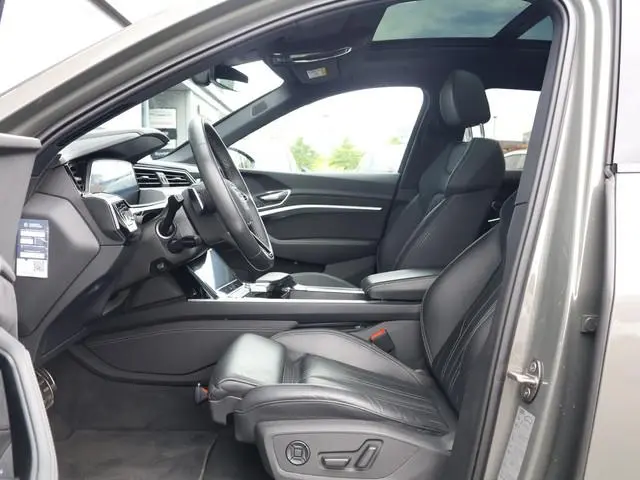 Audi Q8 e-tron