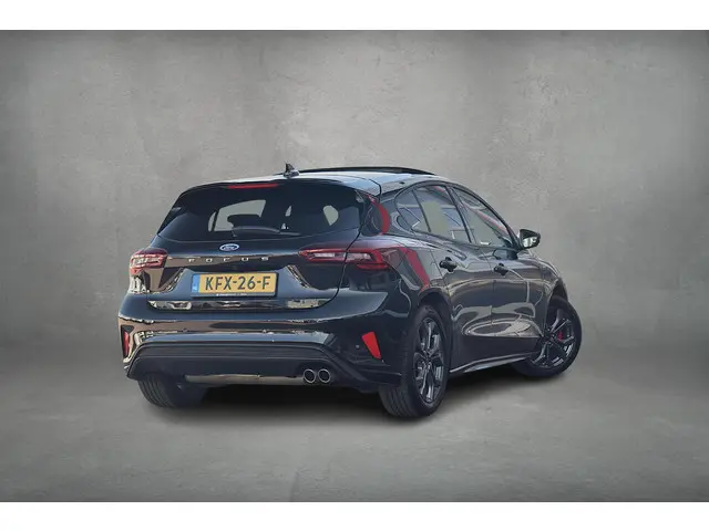 Ford Focus 1.0 EcoBoost Hybrid ST Line X | Pano | Stuur- en Stoelverw. | Sportstoelen