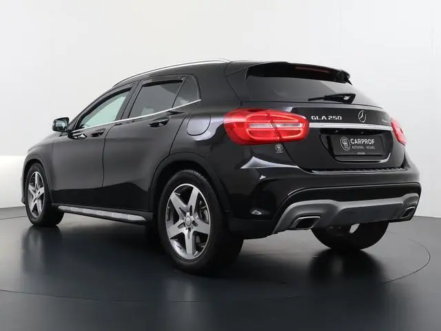 Mercedes-Benz GLA-klasse 250 4Matic Ambition AMG Styling Camera Climate Controle Off Road pakket Sto...