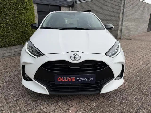 Toyota Yaris 1.5 VVT-i Team125pk/Cruisecontrol/Camera/Stoelvw