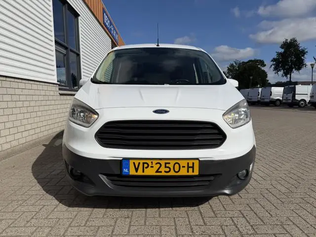 Ford Transit Courier 1.5 TDCI Trend / vaste prijs rijklaar € 6.450 ex btw / lease vanaf € / airco /...