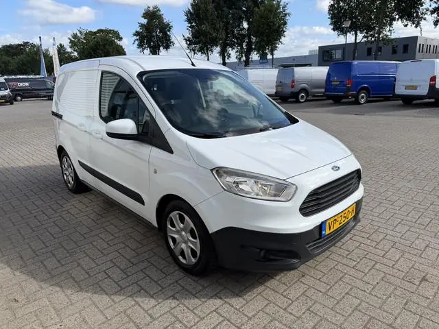 Ford Transit Courier
