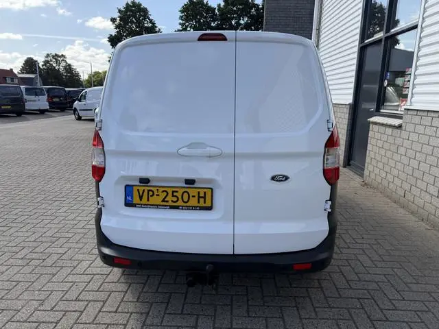 Ford Transit Courier