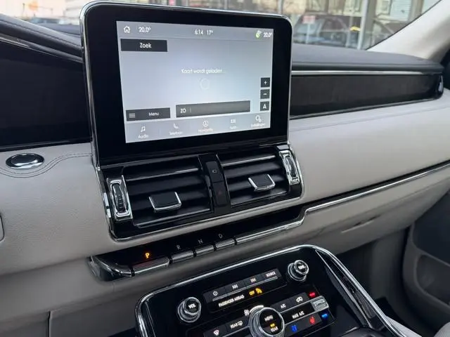 Lincoln Navigator