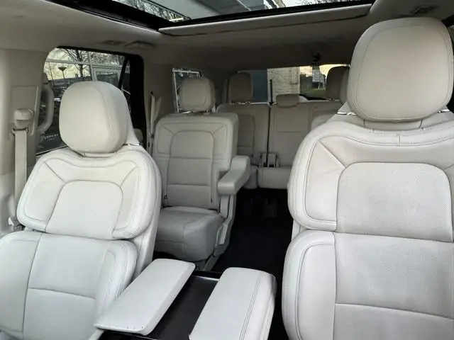 Lincoln Navigator