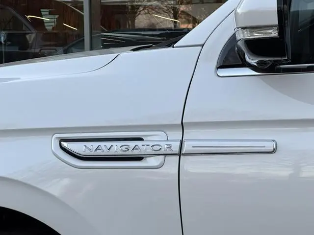 Lincoln Navigator