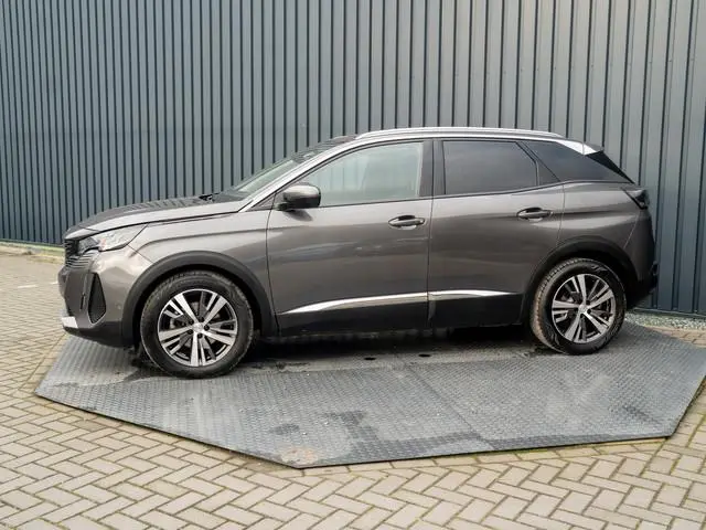 Peugeot 3008 1.2 PureTech Allure | Trekhaak | Elk. A-klep | Stoelverw. | Camera | Prijs Rijklaar!!