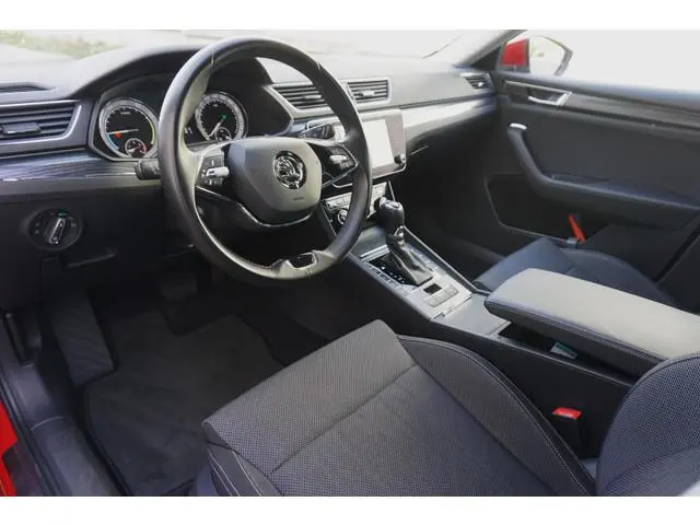 Skoda Superb 1.4 TSI iV Business Edition Plus/TREKHAAK/CAMERA!