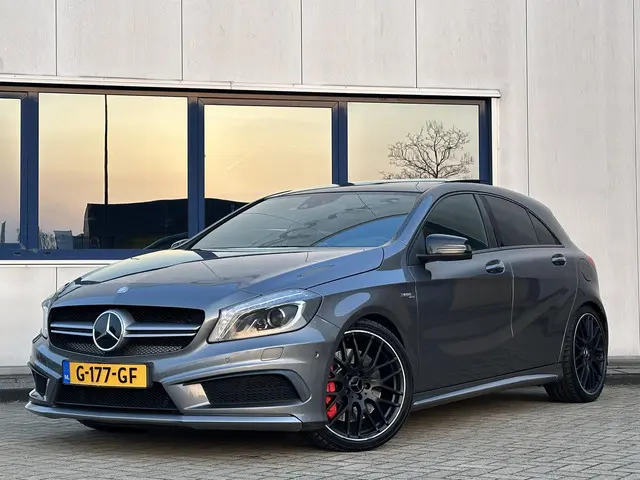 Mercedes-Benz A-klasse AMG 45 4MATIC l Dealeronderhouden l Sluitende historie l