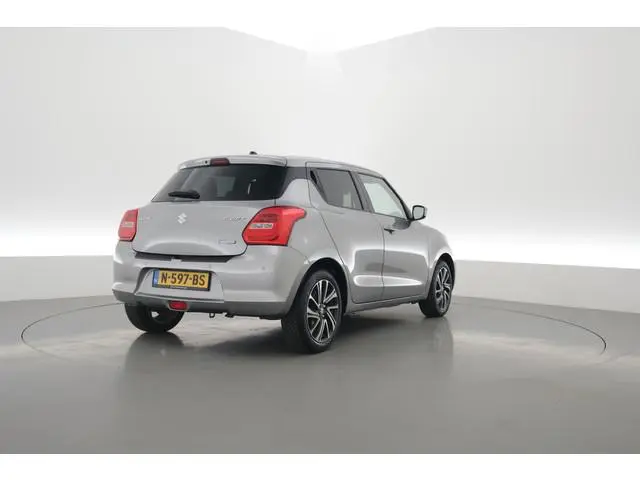 Suzuki Swift 1.2 Style Smart Hybrid | Camera | Adapt. Cruise | Dodehoek | Stoelverw. | NAV+Carplay |...