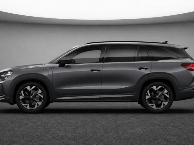 Škoda Kodiaq Sportline Limited PHEV 204 PK SUV | Trekhaak uitklapbaar | Panorama dak | 2.000,- inrui...