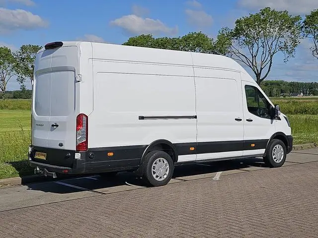 FORD TRANSIT 2.0 l4h3 rwd trekhaak