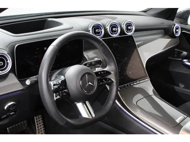 Mercedes-Benz GLC-klasse 400e 4MATIC AMG Line PHEV  Navigatie Panorama dak Lederen bekleding Camera...