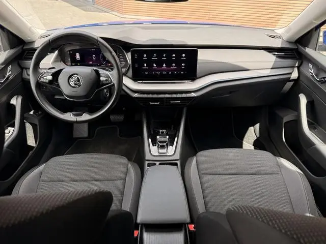 ŠKODA Octavia Combi 1.4 TSI iV PHEV Business Edition Plus Trekhaak / Carplay / Winterpakket / LED /...