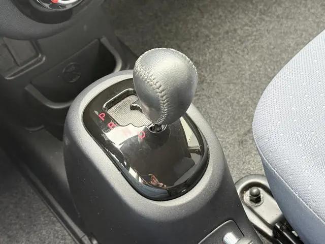 Peugeot iOn