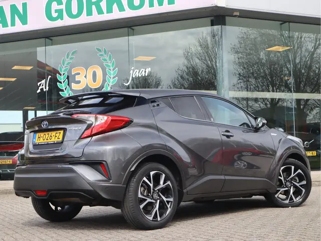 Toyota C-HR 1.8 Hybrid Style Navi / Camera / Climate / Cruise / Stoel-stuurverw Hybride