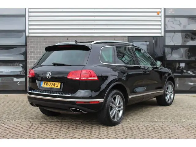Volkswagen Touareg 3.0 TDI Highline / Panoramadak / Luchtvering