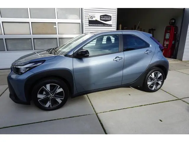 Toyota Aygo X Hybrid 115 pulse |Carplay|Android auto|Stoel verw.|Camera|