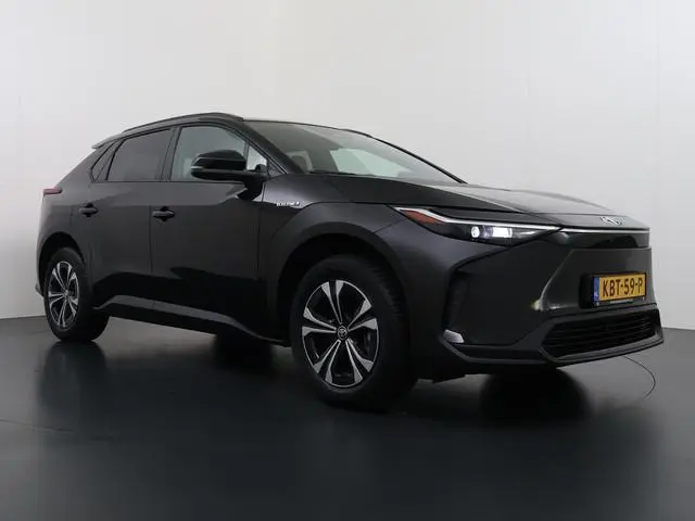 Toyota bZ4X Dynamic 71 kWh  | mega compleet EN RIJKLAAR GEPRIJSD INCL. 10 JAAR TOYOTA GARANTIE