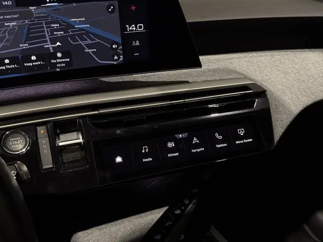 Peugeot e-3008