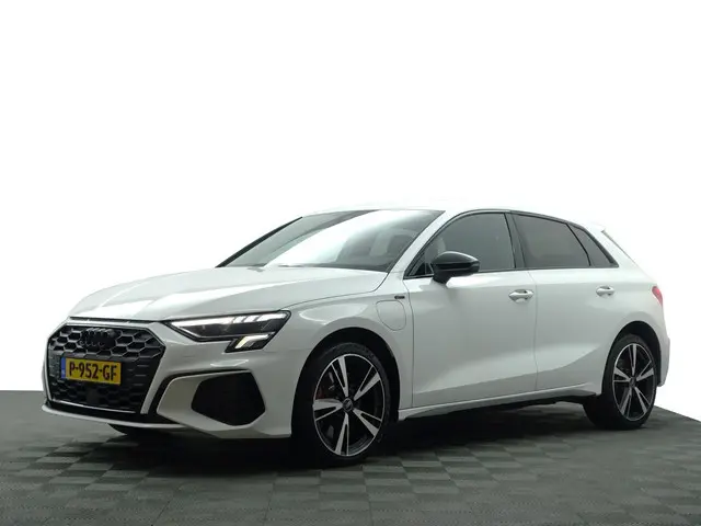 Audi A3 Sportback 45 TFSI e S edition Competition Aut- Carplay, Xenon Led, Ada Cruise, Dynamic Selec...