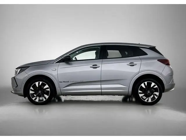 Opel Grandland 1.2 Turbo Business Edition | Apple Carplay/Android Auto | Camera | Climate Control
