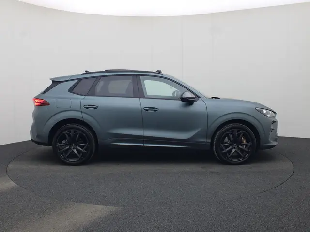 CUPRA Terramar 1.5TSIe-Hybrid 200kW/272PK VZ America s CUP · Panoramadak · Leder · 360°Camera + Park...