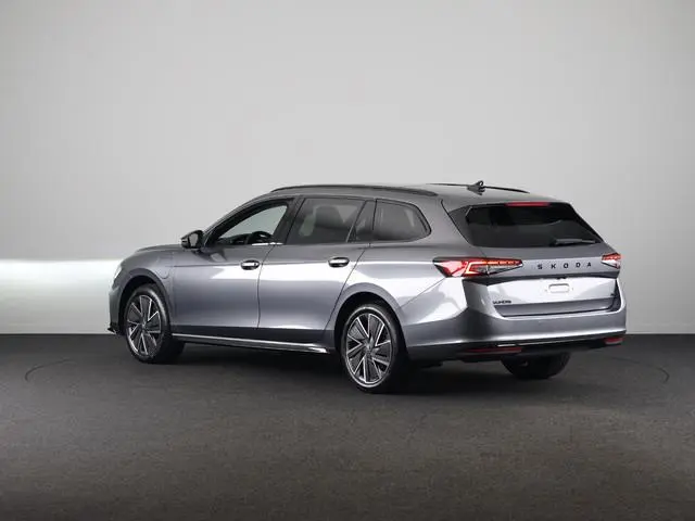 Škoda Superb combi Sportline Business PHEV 1.5 TSI 204 pk 6 versn. DSG | Panoramadak | Trekhaak wegk...