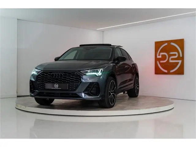 Audi Q3 Sportback 45 TFSI e Edition 245PK | Pano | Sfeer | Sonos | Dodehoek | Carplay | 12 MND Garan...