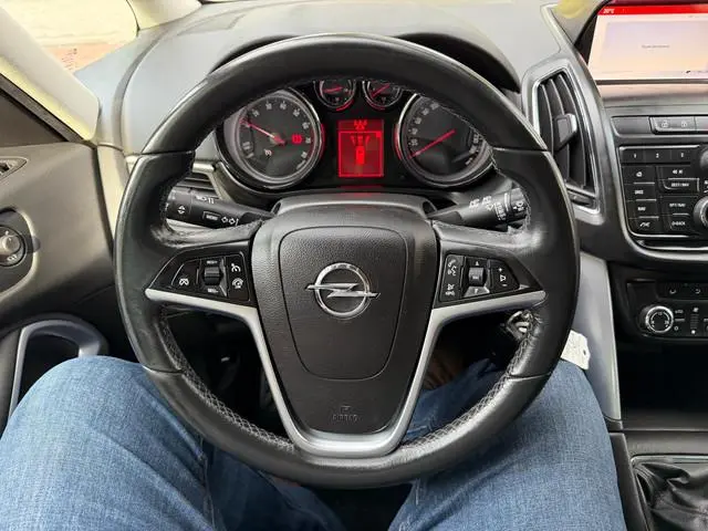 Opel Zafira Tourer
