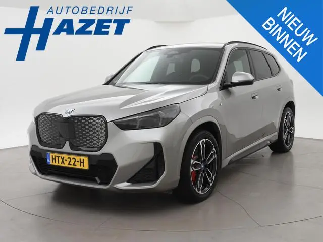 BMW iX1 eDrive20 67 kWh M SPORT EDITION *NIEUW* + TREKHAAK WEGKL. | ADAPTIVE CRUISE | 19 INCH | PREM...