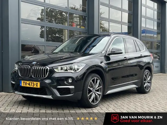 BMW X1 sDrive18i Executive | Trekhaak | Navi | Leder