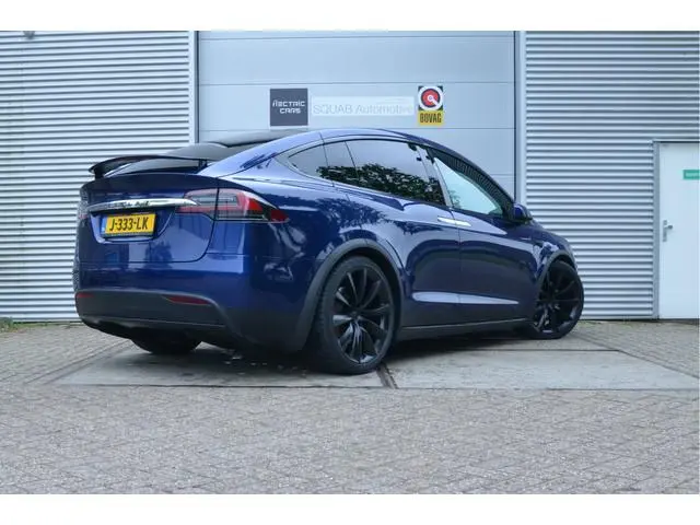 Tesla Model X