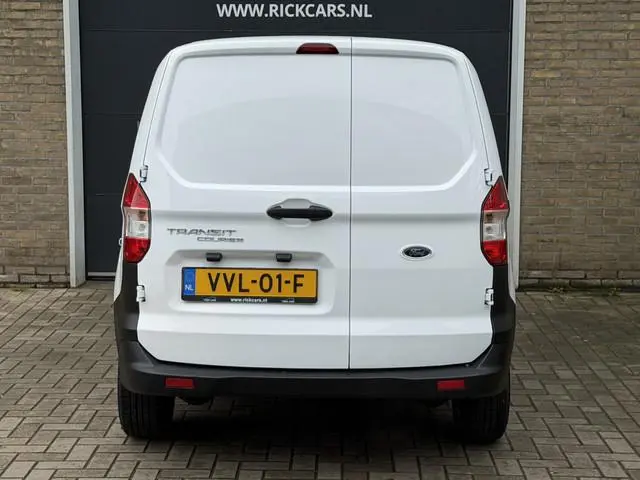 Ford Transit Courier