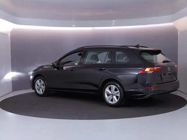 Volkswagen Golf Variant 1.5 eTSI Life 150 pk Automaat (DSG) | Navigatie | Trekhaak (wegklapbaar) | P...