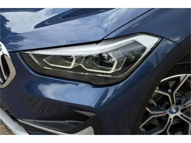 BMW X1 xDrive25e | Panodak | Sportleder | Head-Up | Trekhaak | Camera | Full Option