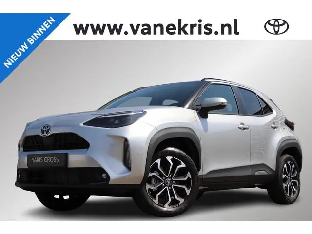 Toyota Yaris Cross 1.5 Hybrid 115 Dynamic, Comfort Pack, Sensoren, BSM, Stuur & Stoelverwarming, €15...