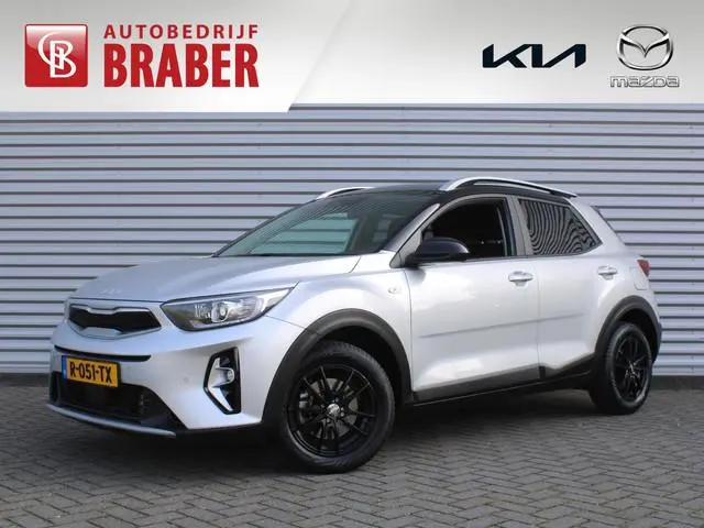 Kia Stonic 1.0 T-GDi MHEV DynamicLine | Stoelverwarming | Camera | Parkeersensor v+a | Clima | Navi...