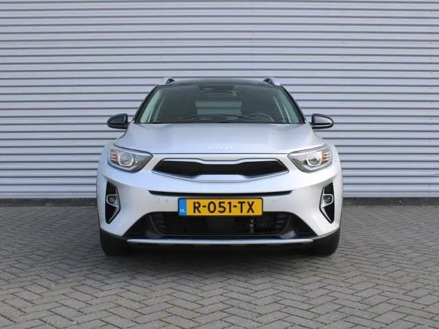 Kia Stonic 1.0 T-GDi MHEV DynamicLine | Stoelverwarming | Camera | Parkeersensor v+a | Clima | Navi...