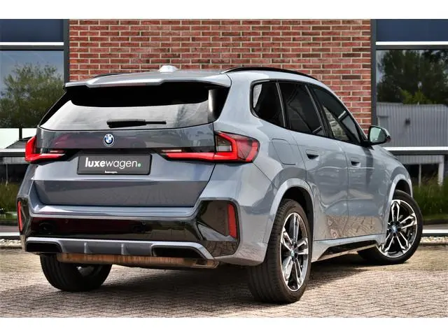 BMW X1 xDrive30e M-Sport Plus Stormbay Pano ACC HUD 360-cam 19inch