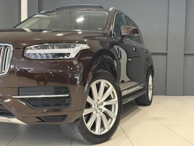 Volvo XC90 2.0 T8 Twin Engine AWD Inscription | Panorama dak | SOH 84,07% | Maple Brown Metallic | T...