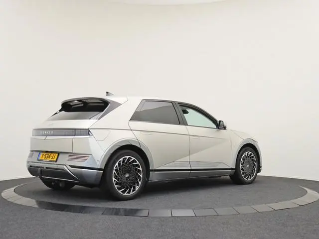 Hyundai IONIQ 5 Lounge 77.4 kWh | SOH 97,0% Aviloo | Trekhaak | Licht interieur